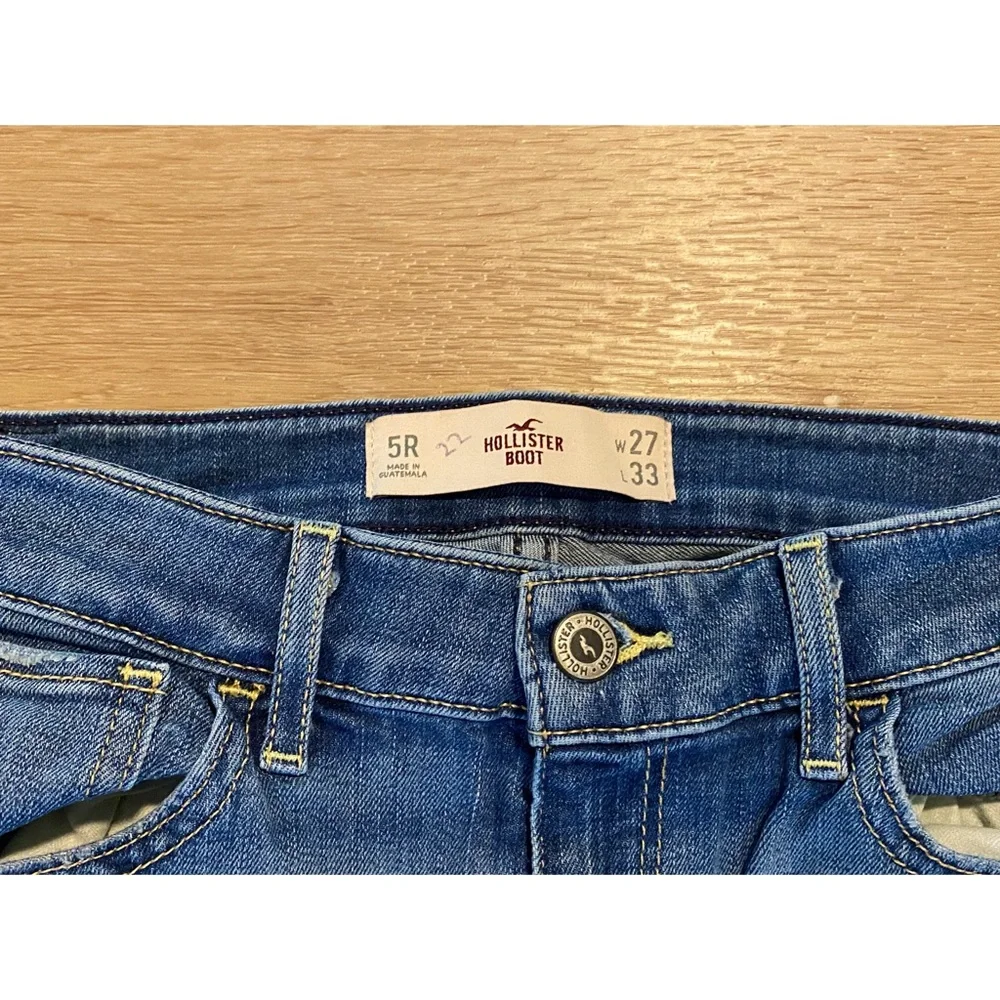 Hollister Boot Jeans - Picture 6 of 6